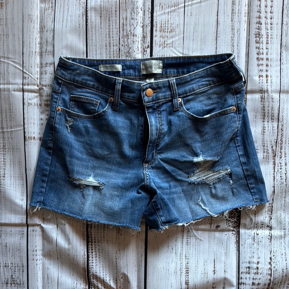 Universal Thread Blue Jean Shorts Distressed Cut-Off